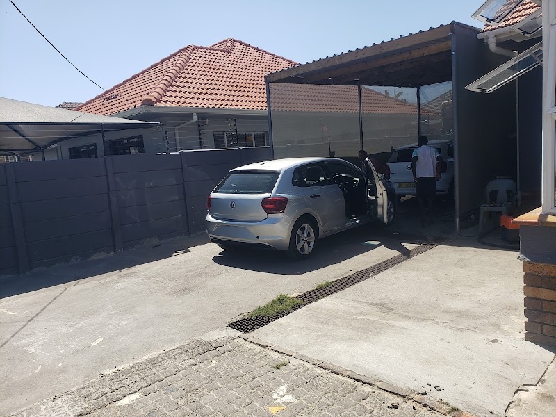 KM Car Wash - Photo 2